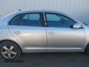 ✅ 2008 Volkswagen Jetta SE • VIN: 3VWRZ71K58M066748 • Lot: 41734613. Wystawiony na IAAI z przebiegiem 228 921 mil. Bezpłatny archiwum sprzedaży aukcyjnych z USA i szczegółowy raport historii pojazdu na DreamBid. Zdjęcie 13.