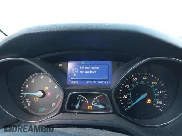 ✅ 2013 Ford Focus SE • VIN: 1FADP3F28DL235280 • Lot: 43546076. Wystawiony na IAAI z przebiegiem 126 232 mil. Bezpłatny archiwum sprzedaży aukcyjnych z USA i szczegółowy raport historii pojazdu na DreamBid. Zdjęcie 7.