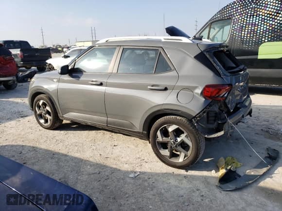 ✅ 2020 Hyundai Venue Denim • VIN: KMHRC8A38LU020415 • Lot: 43945505. Listed on Copart with 70,581 mi. Free auction sales archive from the USA and detailed vehicle history report at DreamBid. Image 2.