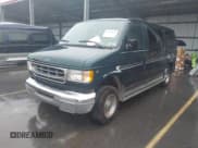 ✅ 2001 Ford Econoline Cargo Recreational • VIN: 1FDPE24L51HA93466 • Lot: 43443370. Wystawiony na IAAI z przebiegiem 88 275 mil. Bezpłatny archiwum sprzedaży aukcyjnych z USA i szczegółowy raport historii pojazdu na DreamBid. Zdjęcie 2.