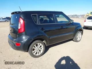 ✅ 2012 Kia Soul + • VIN: KNDJT2A63C7741281 • Лот: 43636046. Опубликован ранее на IAAI с пробегом 233 258 миль. Бесплатный доступ к архиву аукционных продаж из США и подробный отчёт об истории автомобиля на DreamBid. Изображение 4.
