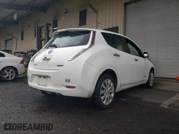 ✅ 2015 Nissan LEAF SL • VIN: 1N4AZ0CPXFC319504 • Лот: 87434315. Опубликован ранее на Copart с пробегом 83 240 миль. Бесплатный доступ к архиву аукционных продаж из США и подробный отчёт об истории автомобиля на DreamBid. Изображение 3.