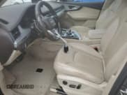 ✅ 2019 Audi Q7 Premium Plus • VIN: WA1LHAF72KD021146 • Lot: 58705995. Wystawiony na Copart z przebiegiem 152 671 mil. Bezpłatny archiwum sprzedaży aukcyjnych z USA i szczegółowy raport historii pojazdu na DreamBid. Zdjęcie 7.