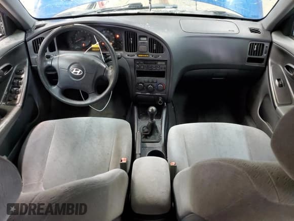 ✅ 2005 Hyundai Elantra GLS • VIN: KMHDN46D75U933071 • Lot: 44212255. Wystawiony na Copart z przebiegiem 177 639 mil. Bezpłatny archiwum sprzedaży aukcyjnych z USA i szczegółowy raport historii pojazdu na DreamBid. Zdjęcie 8.