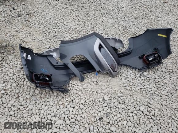 ✅ 2024 Hyundai Venue SEL • VIN: KMHRC8A37RU284833 • Lot: 77650624. Wystawiony na Copart z przebiegiem 8 727 mil. Bezpłatny archiwum sprzedaży aukcyjnych z USA i szczegółowy raport historii pojazdu na DreamBid. Zdjęcie 13.