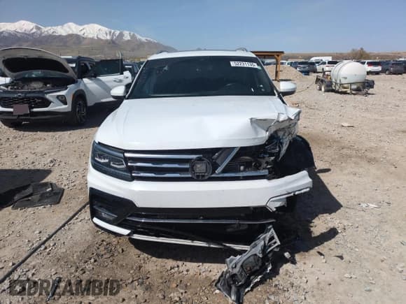 ✅ 2021 Volkswagen Tiguan SEL Premium R-Line • VIN: 3VV4B7AX8MM083603 • Лот: 52231135. Опубликован ранее на Copart с пробегом Не указан. Бесплатный доступ к архиву аукционных продаж из США и подробный отчёт об истории автомобиля на DreamBid. Изображение 5.