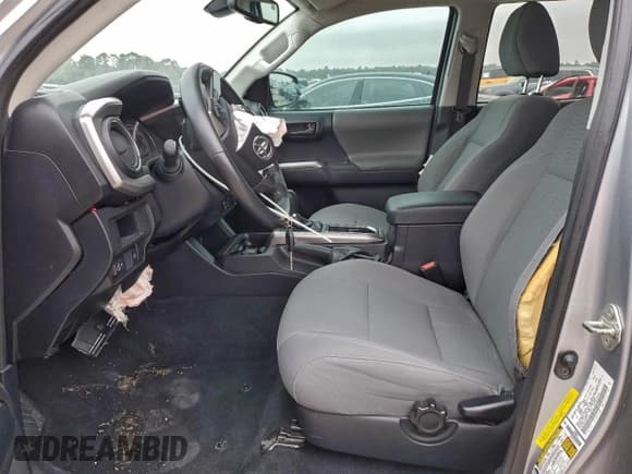 ✅ 2019 Toyota Tacoma SR5 • VIN: 5TFAZ5CN1KX080076 • Лот: 94873045. Опубликован ранее на Copart с пробегом 63 387 миль. Бесплатный доступ к архиву аукционных продаж из США и подробный отчёт об истории автомобиля на DreamBid. Изображение 7.