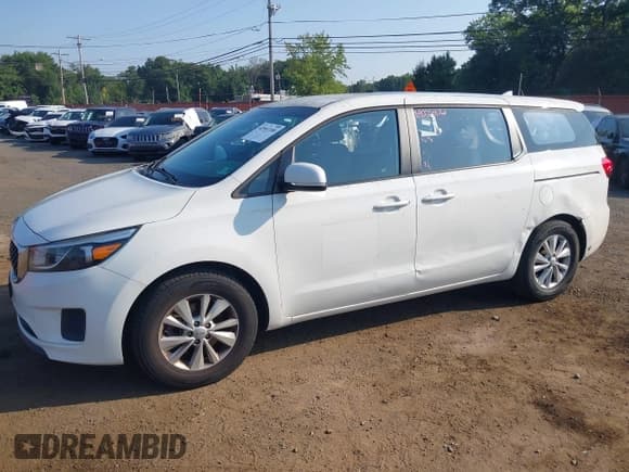 ✅ 2016 Kia Sedona L • VIN: KNDMA5C15G6180681 • Lot: 42993388. Listed on IAAI with 46,909 mi. Free auction sales archive from the USA and detailed vehicle history report at DreamBid. Image 6.
