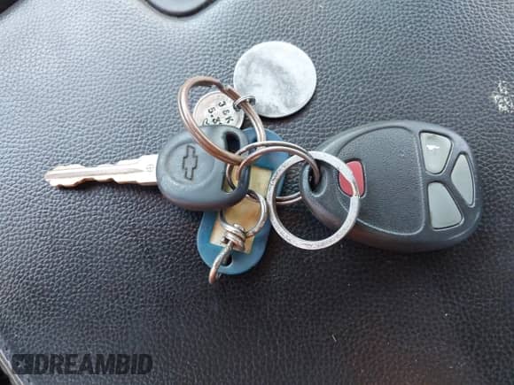 2007 Chevrolet Silverado 2500HD LTZ z VIN 1GCHK29687E542220, wystawiony jako IAAI lot #42809649 z przebiegiem 138 551 mil mil oraz . Historia ofert i sprzedaży dostępna na DreamBid. Obrazek 11.