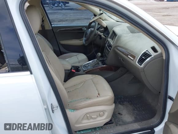 ✅ 2012 Audi Q5 Premium Plus • VIN: WA1LFAFP9CA047137 • Lot: 42182350. Listed on IAAI with 153,157 mi. Free auction sales archive from the USA and detailed vehicle history report at DreamBid. Image 5.