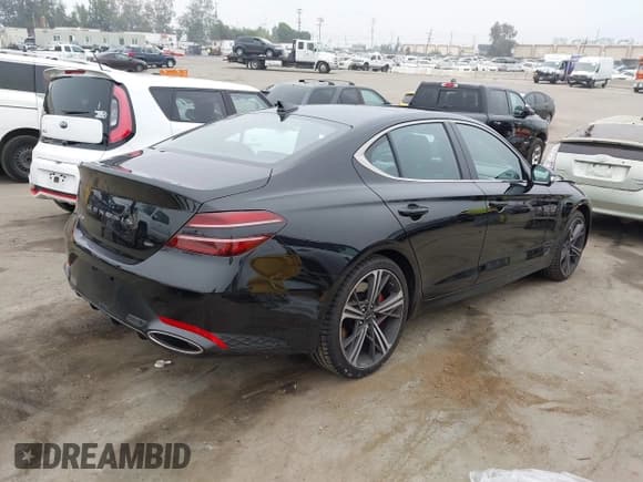 ✅ 2025 Genesis G70 Sport Advanced • VIN: KMTG54SE7SU158171 • Lot: 43397357. Listed on IAAI with 3,079 mi. Free auction sales archive from the USA and detailed vehicle history report at DreamBid. Image 4.