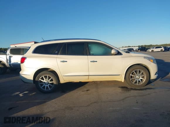 ✅ 2015 Buick Enclave Leather • VIN: 5GAKRBKD1FJ169121 • Lot: 43573296. Wystawiony na IAAI z przebiegiem 200 506 mil. Bezpłatny archiwum sprzedaży aukcyjnych z USA i szczegółowy raport historii pojazdu na DreamBid. Zdjęcie 13.