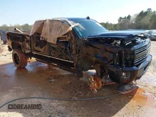 2016 Chevrolet Silverado 2500HD LT z VIN 1GC1KVE85GF250173, wystawiony jako IAAI lot #41199009 z przebiegiem 155 688 mil mil oraz . Historia ofert i sprzedaży dostępna na DreamBid. Obrazek 1.