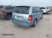 ✅ 2010 Chrysler Town & Country LX • VIN: 2A4RR2D1XAR376430 • Lot: 42317617. Wystawiony na IAAI z przebiegiem 126 450 mil. Bezpłatny archiwum sprzedaży aukcyjnych z USA i szczegółowy raport historii pojazdu na DreamBid. Zdjęcie 4.