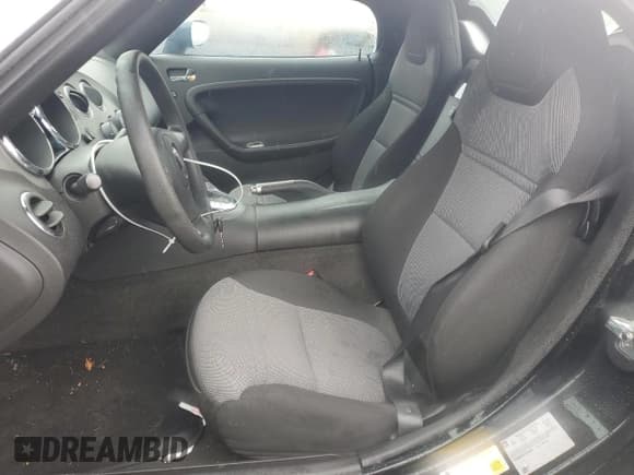 ✅ 2009 Pontiac Solstice • VIN: 1G2MN35B49Y107487 • Lot: 73604844. Listed on Copart with 38,763 mi. Free auction sales archive from the USA and detailed vehicle history report at DreamBid. Image 7.