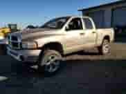 2005 Dodge 1500 SLT z VIN 1D7HU18NX5S217585, wystawiony jako Copart lot #76047974 z przebiegiem Nie podano mil oraz Szkoda całkowita • Salvage title. Historia ofert i sprzedaży dostępna na DreamBid. Obrazek 1.