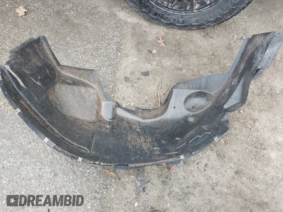 ✅ 2021 Ram 2500 Big Horn • VIN: 3C6UR5JL4MG653548 • Lot: 41653456. Wystawiony na IAAI z przebiegiem 62 348 mil. Bezpłatny archiwum sprzedaży aukcyjnych z USA i szczegółowy raport historii pojazdu na DreamBid. Zdjęcie 12.