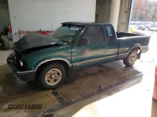 1997 Chevrolet S-10 LS с VIN 1GCCS19X7V8207622, выставлен на аукционе Copart как лот 77944314 с пробегом 223 986 миль миль и Списание • Salvage title. История ставок и продаж доступна на DreamBid. Изображение 1.