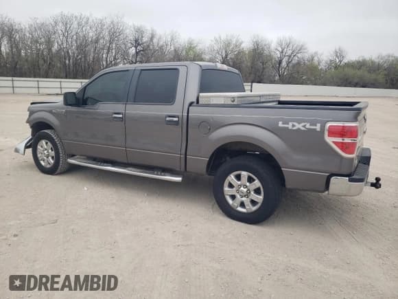 ✅ 2014 Ford F-150 XLT • VIN: 1FTFW1EF5EKD80413 • Lot: 50223575. Listed on Copart with 256,757 mi. Free auction sales archive from the USA and detailed vehicle history report at DreamBid. Image 2.