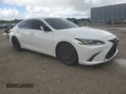 ✅ 2019 Lexus ES 350 • VIN: 58ABZ1B17KU004931 • Lot: 89677075. Listed on Copart with 97,108 mi. Free auction sales archive from the USA and detailed vehicle history report at DreamBid. Image 4.