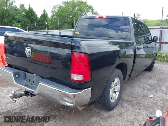 ✅ 2018 Ram 1500 Express • VIN: 3C6RR6KT3JG252370 • Lot: 42675772. Listed on IAAI with 110,667 mi. Free auction sales archive from the USA and detailed vehicle history report at DreamBid. Image 4.