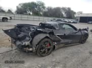 ✅ 2022 Chevrolet Corvette 3LT • VIN: 1G1YC2D45N5117773 • Lot: 49688125. Wystawiony na Copart z przebiegiem 15 660 mil. Bezpłatny archiwum sprzedaży aukcyjnych z USA i szczegółowy raport historii pojazdu na DreamBid. Zdjęcie 3.