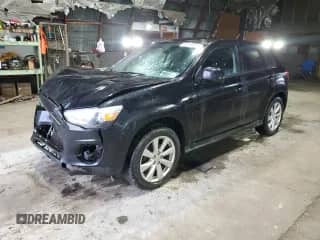 2014 Mitsubishi Outlander ES with VIN 4A4AR3AU3EE024275, listed as a Copart auction lot 86069595 with 129,569 mi miles and Salvage title. Bid and sale history available at DreamBid. Image 1.