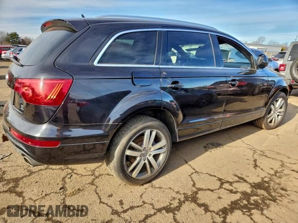 ✅ 2014 Audi Q7 Prestige • VIN: WA1WMAFE5ED012775 • Lot: 95211425. Listed on Copart with 231,967 mi. Free auction sales archive from the USA and detailed vehicle history report at DreamBid. Image 3.