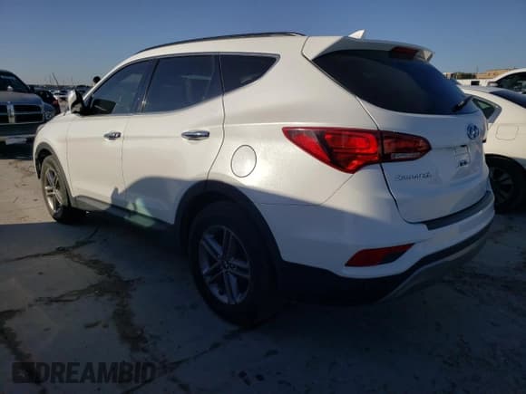 ✅ 2017 Hyundai Santa Fe 2.4L • VIN: 5XYZUDLB4HG484566 • Лот: 44018174. Опубликован ранее на Copart с пробегом 86 979 миль. Бесплатный доступ к архиву аукционных продаж из США и подробный отчёт об истории автомобиля на DreamBid. Изображение 2.