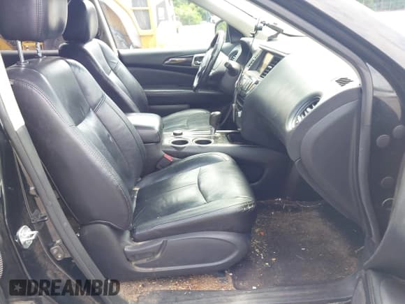 ✅ 2013 Nissan Pathfinder SL • VIN: 5N1AR2MM7DC615387 • Lot: 42465319. Listed on IAAI with 198,712 mi. Free auction sales archive from the USA and detailed vehicle history report at DreamBid. Image 5.