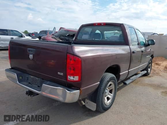 2005 Dodge 1500 SLT с VIN 1D7HA18DX5S152902, выставлен на аукционе IAAI как лот 43381350 с пробегом 211 009 миль миль и . История ставок и продаж доступна на DreamBid. Изображение 4.