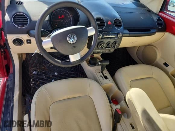 ✅ 2007 Volkswagen Beetle • VIN: 3VWRF31Y27M418883 • Lot: 92309565. Listed on Copart with 99,518 mi. Free auction sales archive from the USA and detailed vehicle history report at DreamBid. Image 8.