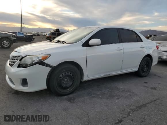 ✅ 2013 Toyota Corolla L • VIN: 5YFBU4EE7DP166309 • Lot: 90689645. Listed on Copart with 176,695 mi. Free auction sales archive from the USA and detailed vehicle history report at DreamBid. Image 1.