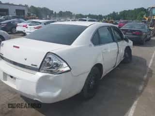 2008 Chevrolet Impala Police Police z VIN 2G1WS553881328425, wystawiony jako IAAI lot #42304562 z przebiegiem 177 773 mil mil oraz . Historia ofert i sprzedaży dostępna na DreamBid. Obrazek 4.