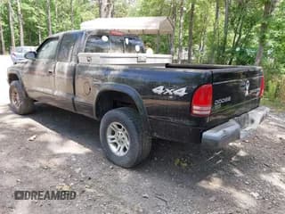 ✅ 2004 Dodge Dakota • VIN: 1D7HG12K34S662903 • Lot: 42293034. Wystawiony na IAAI z przebiegiem 168 868 mil. Bezpłatny archiwum sprzedaży aukcyjnych z USA i szczegółowy raport historii pojazdu na DreamBid. Zdjęcie 3.