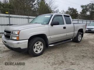 ✅ 2006 Chevrolet Silverado 1500 LS • VIN: 1GCEC19TX6Z157300 • Лот: 48413144. Опубликован ранее на Copart с пробегом 363 836 миль. Бесплатный доступ к архиву аукционных продаж из США и подробный отчёт об истории автомобиля на DreamBid. Изображение 1.