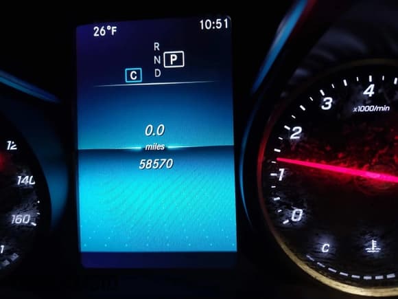 ✅ 2020 Mercedes-Benz C 300 • VIN: 55SWF8EB0LU329724 • Lot: 41384132. Wystawiony na IAAI z przebiegiem 58 570 mil. Bezpłatny archiwum sprzedaży aukcyjnych z USA i szczegółowy raport historii pojazdu na DreamBid. Zdjęcie 15.