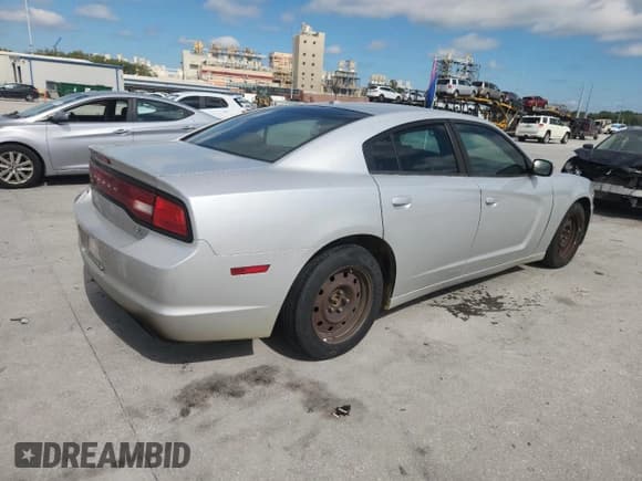 ✅ 2012 Dodge Charger RT Plus • VIN: 2C3CDXCT0CH187776 • Lot: 85518495. Wystawiony na Copart z przebiegiem 196 274 mil. Bezpłatny archiwum sprzedaży aukcyjnych z USA i szczegółowy raport historii pojazdu na DreamBid. Zdjęcie 3.