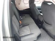 ✅ 2020 Toyota Tundra SR5 • VIN: 5TFUY5F10LX878725 • Lot: 43750498. Wystawiony na IAAI z przebiegiem 79 555 mil. Bezpłatny archiwum sprzedaży aukcyjnych z USA i szczegółowy raport historii pojazdu na DreamBid. Zdjęcie 8.