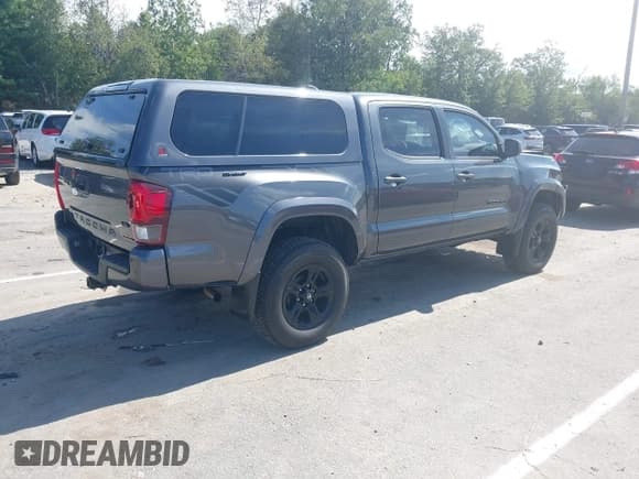 ✅ 2019 Toyota Tacoma SR • VIN: 3TMCZ5AN1KM235503 • Lot: 43140444. Wystawiony na IAAI z przebiegiem 82 338 mil. Bezpłatny archiwum sprzedaży aukcyjnych z USA i szczegółowy raport historii pojazdu na DreamBid. Zdjęcie 4.