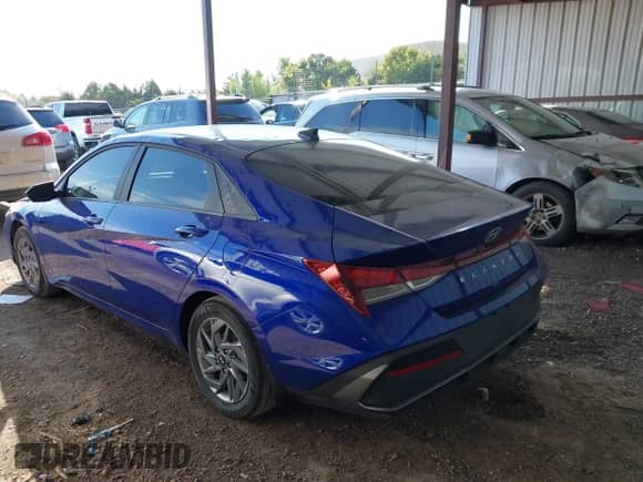 ✅ 2024 Hyundai Elantra SEL • VIN: KMHLM4DG8RU794523 • Lot: 40646270. Listed on IAAI with 2,932 mi miles. Access the free auction sales archive from the USA and view a detailed vehicle history report at DreamBid. Image 3.