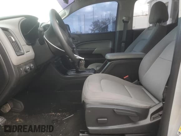 ✅ 2018 Chevrolet Colorado 4WD Work Truck • VIN: 1GCGTBEN2J1318820 • Лот: 75401694. Опубликован ранее на Copart с пробегом 67 679 миль. Бесплатный доступ к архиву аукционных продаж из США и подробный отчёт об истории автомобиля на DreamBid. Изображение 7.