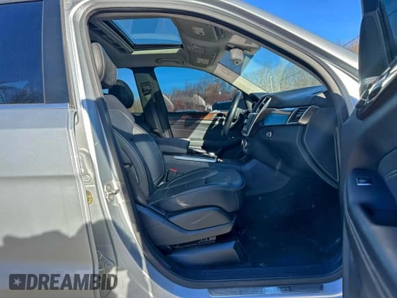 ✅ 2013 Mercedes-Benz M 350 • VIN: 4JGDA5HB4DA235319 • Лот: 96326365. Опубликован ранее на Copart с пробегом 155 456 миль. Бесплатный доступ к архиву аукционных продаж из США и подробный отчёт об истории автомобиля на DreamBid. Изображение 5.