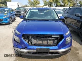 ✅ 2020 Hyundai Venue SEL • VIN: KMHRC8A31LU028632 • Lot: 70977384. Wystawiony na Copart z przebiegiem 51 490 mil. Bezpłatny archiwum sprzedaży aukcyjnych z USA i szczegółowy raport historii pojazdu na DreamBid. Zdjęcie 5.