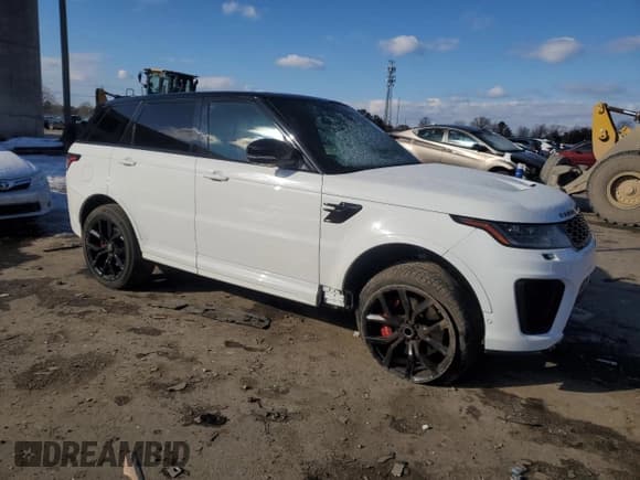 ✅ 2020 Land Rover Range Rover Sport SVR • VIN: SALWZ2RE8LA744530 • Lot: 41505315. Wystawiony na Copart z przebiegiem 33 128 mil. Bezpłatny archiwum sprzedaży aukcyjnych z USA i szczegółowy raport historii pojazdu na DreamBid. Zdjęcie 4.