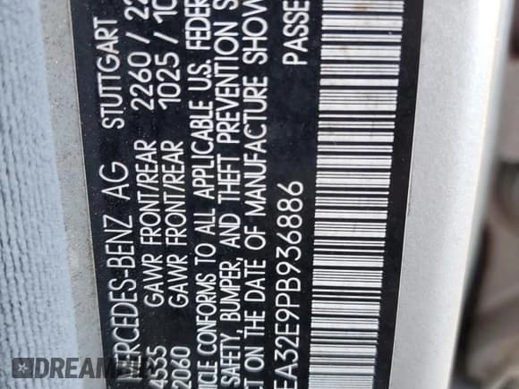 ✅ 1993 Mercedes-Benz E 320 • VIN: WDBEA32E9PB936886 • Lot: 86800894. Wystawiony na Copart z przebiegiem 115 217 mil. Bezpłatny archiwum sprzedaży aukcyjnych z USA i szczegółowy raport historii pojazdu na DreamBid. Zdjęcie 12.