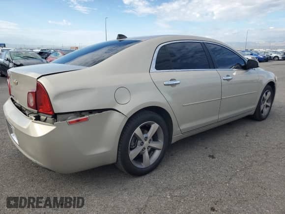 2012 Chevrolet Malibu 1LT z VIN 1G1ZC5EU1CF187752, wystawiony jako Copart lot #82391295 z przebiegiem 112 539 mil mil oraz Szkoda całkowita • Salvage title. Historia ofert i sprzedaży dostępna na DreamBid. Obrazek 3.