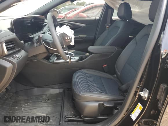 ✅ 2024 Buick Envista Preferred • VIN: KL47LAE29RB086281 • Lot: 70838194. Wystawiony na Copart z przebiegiem 5 243 mil. Bezpłatny archiwum sprzedaży aukcyjnych z USA i szczegółowy raport historii pojazdu na DreamBid. Zdjęcie 7.