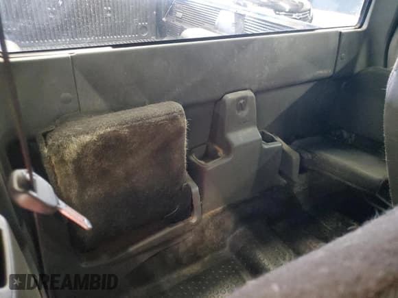 ✅ 2010 Ford Ranger XLT • VIN: 1FTLR4FE7APA52392 • Lot: 81480635. Wystawiony na Copart z przebiegiem 144 605 mil. Bezpłatny archiwum sprzedaży aukcyjnych z USA i szczegółowy raport historii pojazdu na DreamBid. Zdjęcie 10.