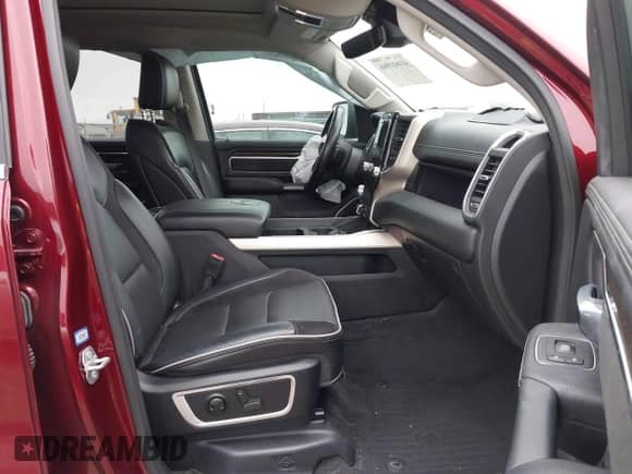 2022 Ram 1500 Laramie с VIN 1C6RREJM6NN185281, выставлен на аукционе IAAI как лот 41601966 с пробегом 88 986 миль миль и . История ставок и продаж доступна на DreamBid. Изображение 5.